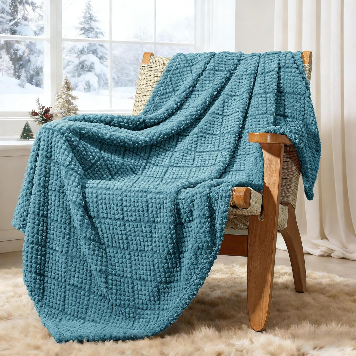 Jacquard Plush Knitted Throw Blanket