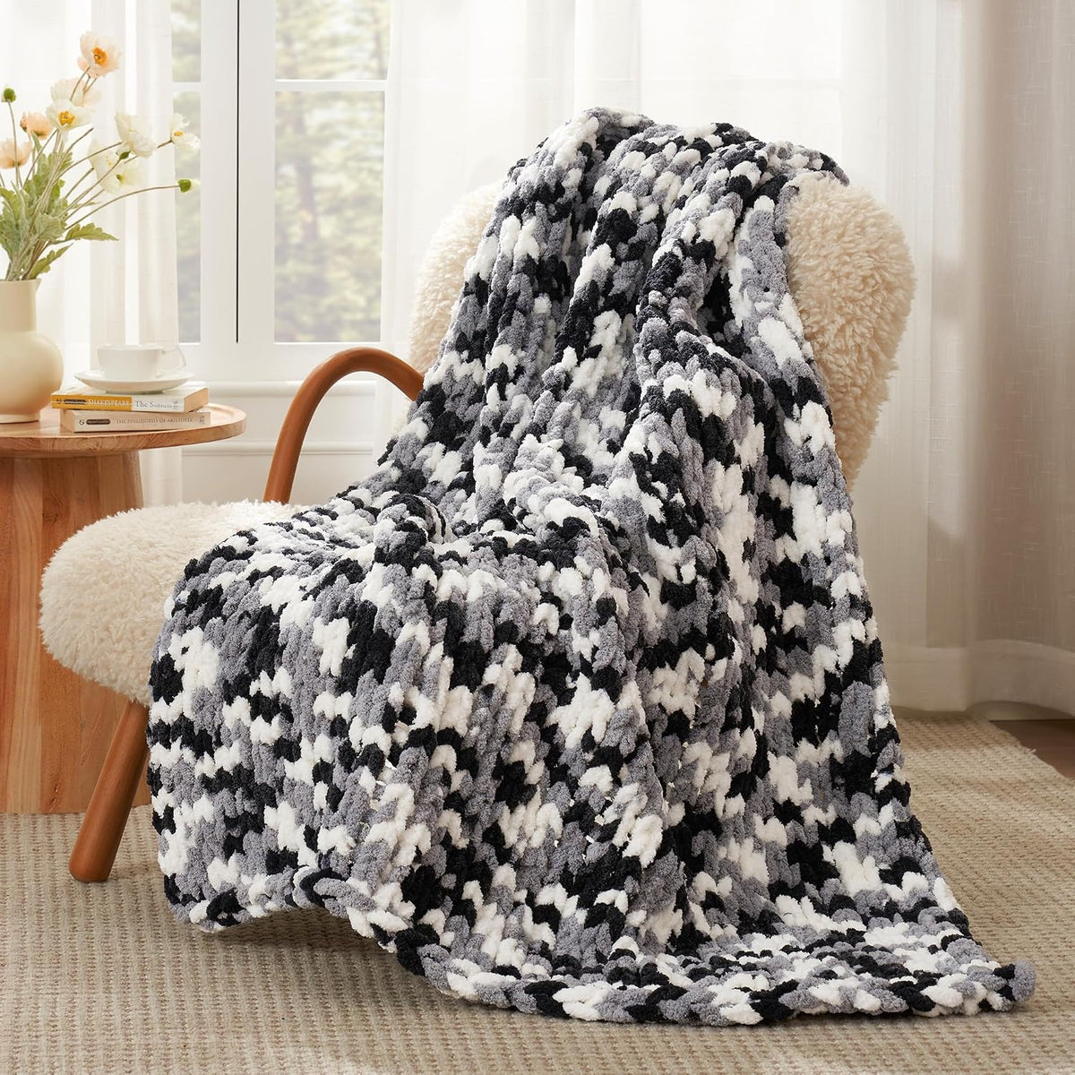 Chunky Knit Chenille Throw Blanket with Rope Yarn